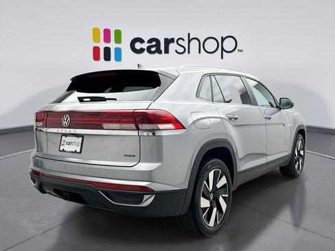 Used 2025 Volkswagen Atlas Cross Sport SE AWD/4WD image 5