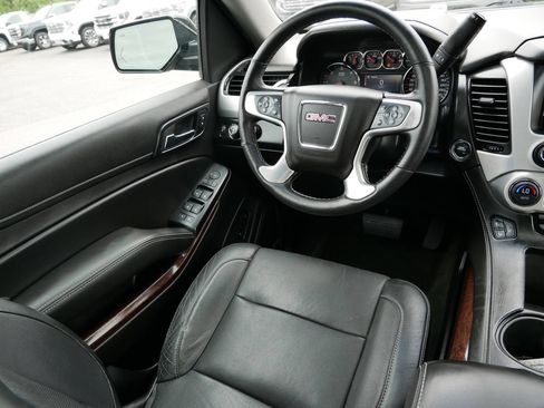 Used 2015 GMC Yukon XL SLT w/ Open Road Package AWD/4WD image 18