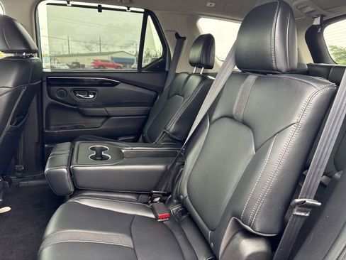Used 2023 Honda Pilot Touring image 21