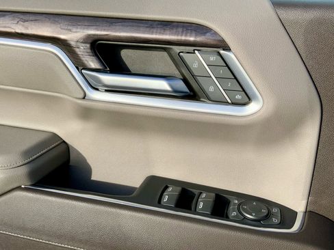 Used 2022 Chevrolet Silverado 1500 LTZ w/ LTZ Premium Package image 59