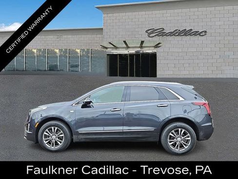 Used 2022 Cadillac XT5 Premium Luxury w/ Technology Package AWD/4WD image 8