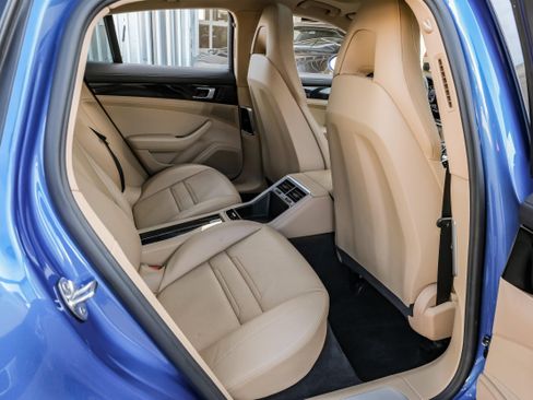 Used 2018 Porsche Panamera 4 w/ Sport Chrono Package image 50