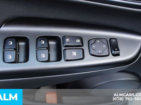 Used 2023 Hyundai Kona Limited image 44