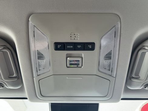 Certified 2025 Toyota RAV4 XLE AWD/4WD image 34