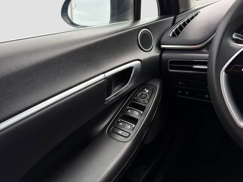 Used 2022 Hyundai Sonata SEL FWD image 12