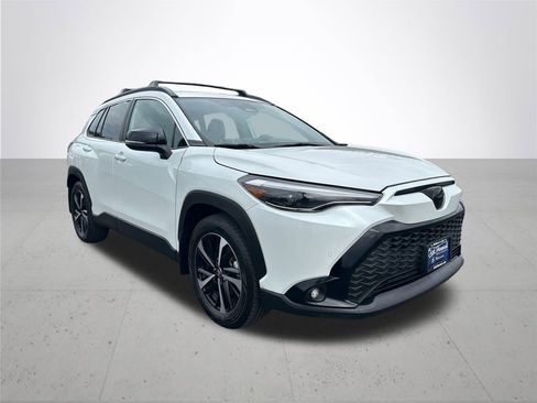 Used 2025 Toyota Corolla Cross AWD Hybrid w/ Convenience Package image 5