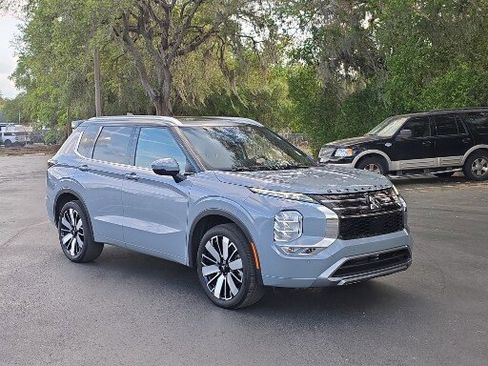 Used 2025 Mitsubishi Outlander SEL FWD image 6