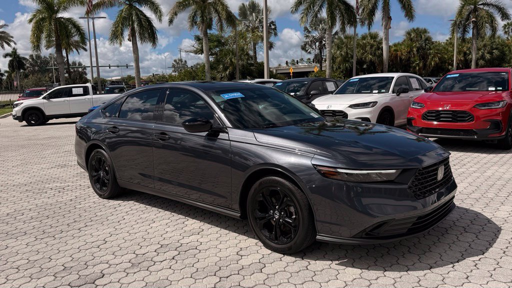 Used 2025 Honda Accord SE image 15