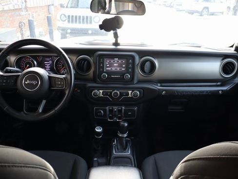 Used 2018 Jeep Wrangler Unlimited Sport S image 41