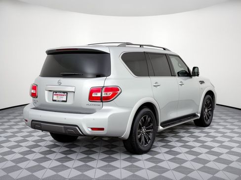 Used 2019 Nissan Armada Platinum w/ Captain's Chairs Package RWD image 8