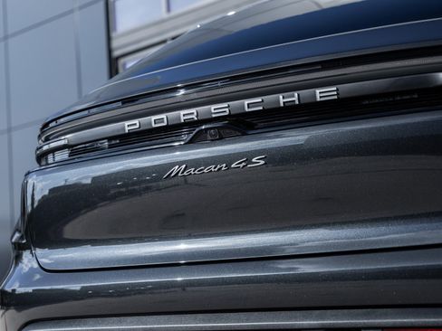 New 2025 Porsche Macan 4S Electric image 15