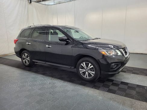 Used 2018 Nissan Pathfinder SV AWD/4WD image 11