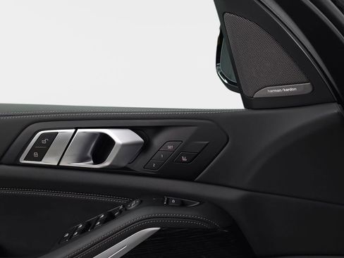 New 2026 BMW X5 xDrive50e w/ Executive Package image 27