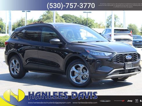 Used 2025 Ford Escape ST-Line AWD/4WD image 1