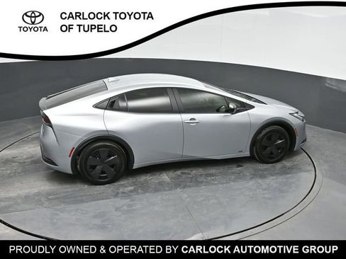 Used 2024 Toyota Prius XLE image 31