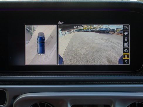 Used 2023 Mercedes-Benz G 63 AMG 4MATIC w/ AMG Performance Package image 18