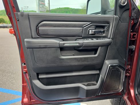 Used 2024 RAM 2500 Limited AWD/4WD image 17