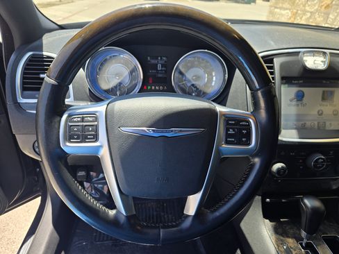 Used 2011 Chrysler 300 C w/ Safetytec Group RWD image 12