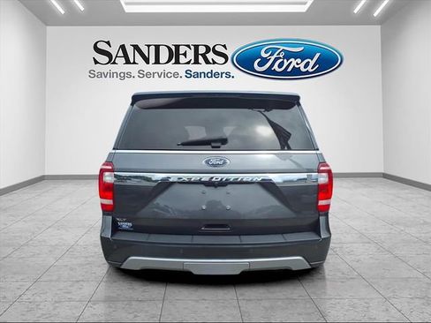 Used 2021 Ford Expedition XLT image 3