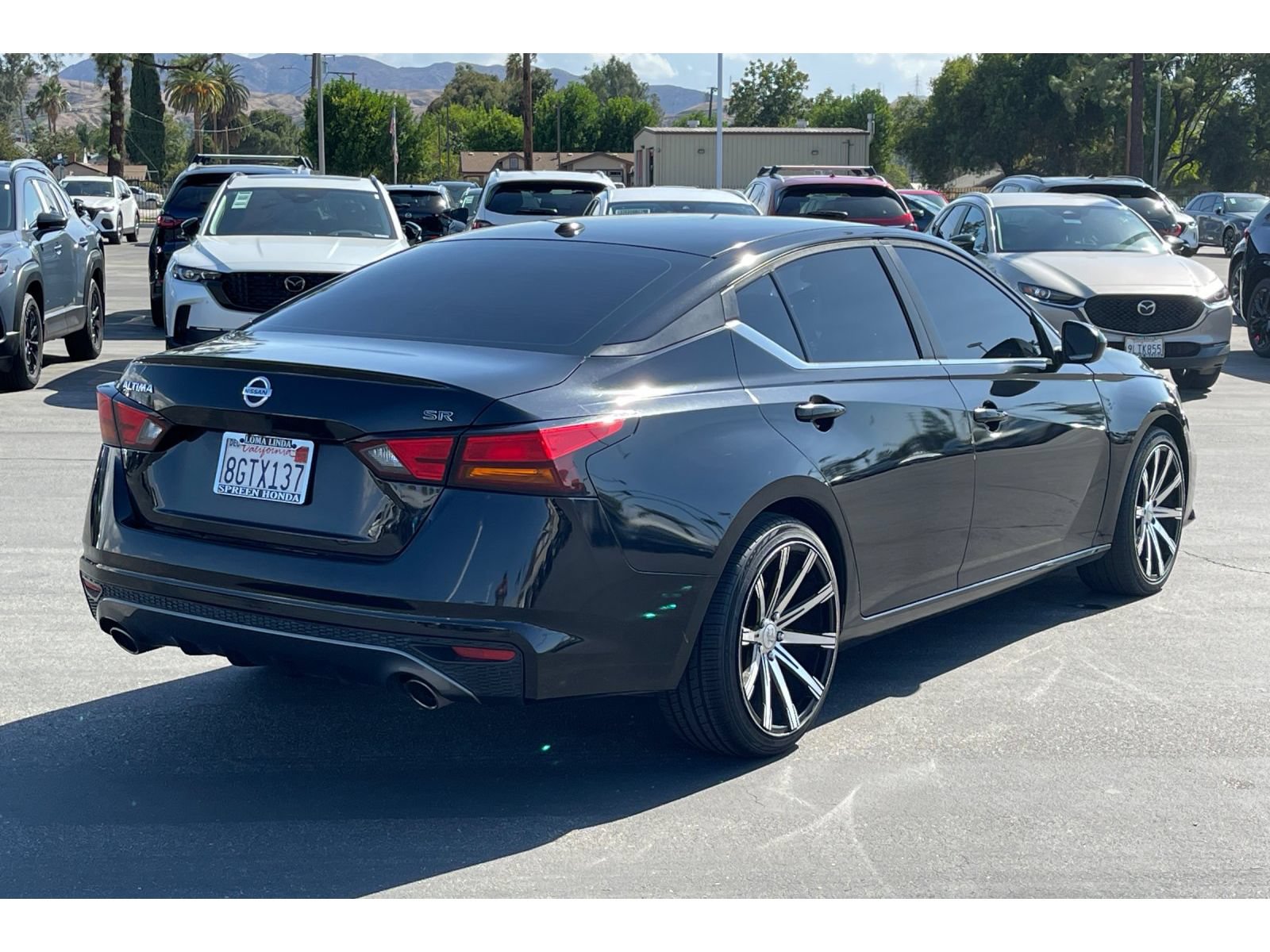 Used 2019 Nissan Altima 2.5 SR FWD image 6