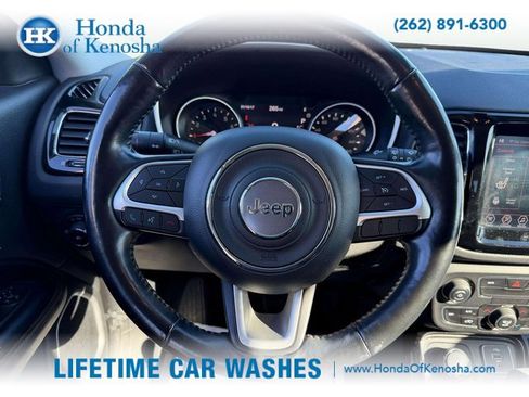 Used 2018 Jeep Compass Limited image 11