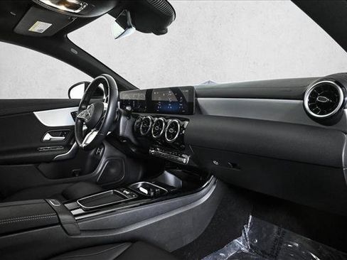 Certified 2025 Mercedes-Benz CLA 250 4MATIC image 24