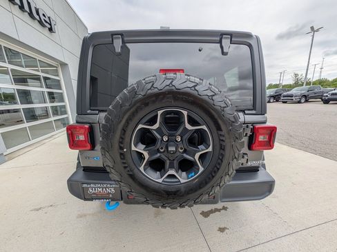 Used 2022 Jeep Wrangler Unlimited Rubicon 4xe w/ Cold Weather Group image 10
