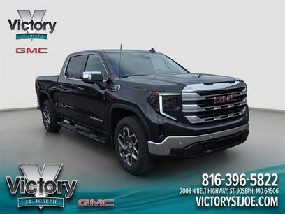 New 2026 GMC Sierra 1500 SLE w/ Preferred Package