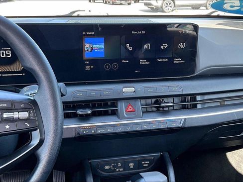 Used 2025 Kia K4 FWD image 9