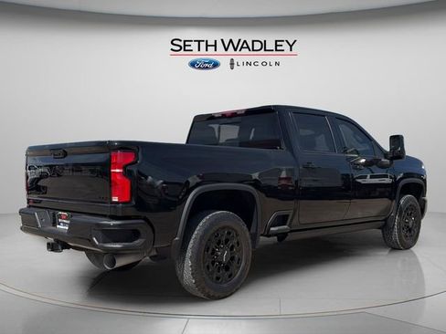 Used 2024 Chevrolet Silverado 2500 LTZ w/ LTZ Plus Package image 7