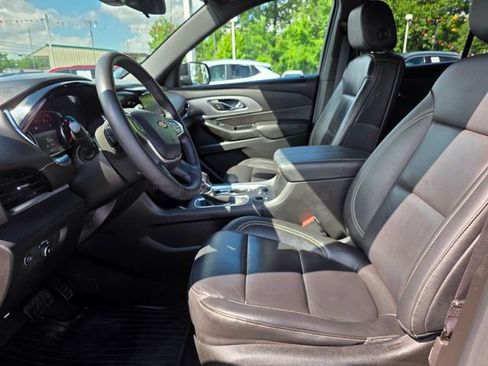 Used 2022 Chevrolet Traverse LT AWD/4WD image 22
