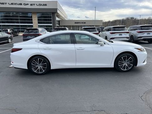 Certified 2025 Lexus ES 350 350 w/ Premium Package image 2