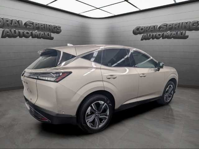 Used 2025 Nissan Murano SL AWD/4WD image 7
