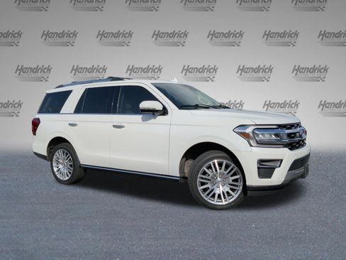 Used 2024 Ford Expedition Limited RWD image 2