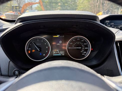 Used 2024 Subaru Forester Premium image 15