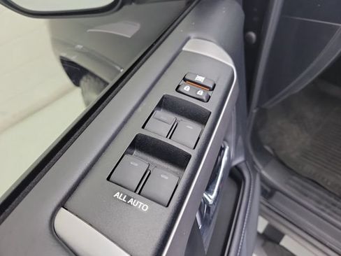 Used 2024 Toyota 4Runner SR5 Premium w/ Moonroof Package AWD/4WD image 19