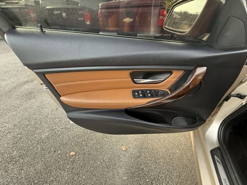 Used 2014 BMW 328i xDrive Sedan image 17