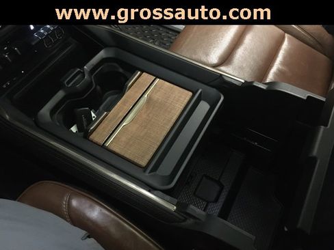 Used 2019 RAM 1500 Laramie Longhorn w/ Body-Colour Bumper Group image 26