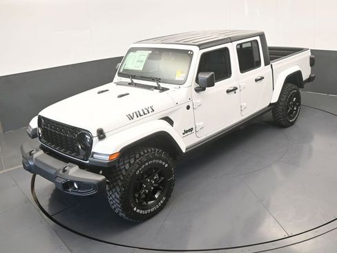 New 2026 Jeep Gladiator Willys image 40