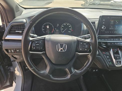 Used 2025 Honda Odyssey Sport-L image 18