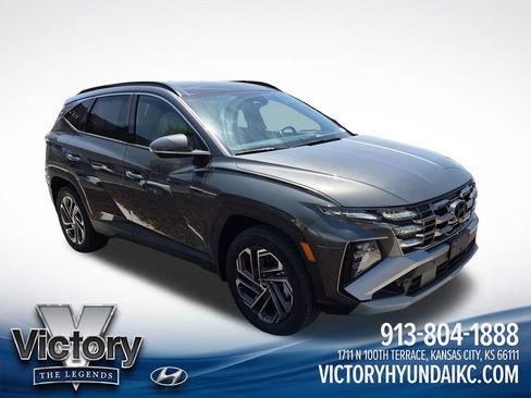 Used 2025 Hyundai Tucson Limited AWD/4WD image 7