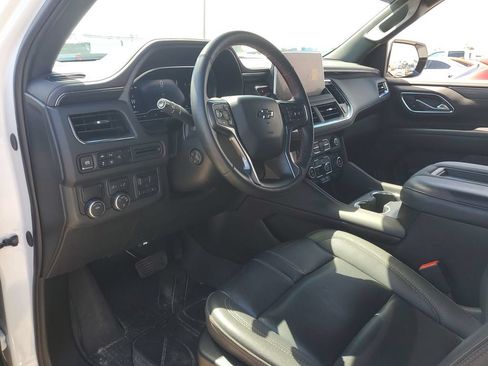 Used 2024 Chevrolet Suburban RST w/ Luxury Package RWD image 16