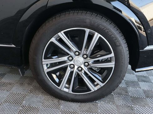 Certified 2024 Cadillac Lyriq Luxury RWD image 18