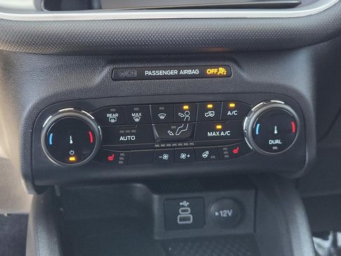 Used 2024 Ford Bronco Sport Outer Banks w/ Tech Package AWD/4WD image 13