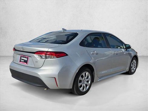 Used 2024 Toyota Corolla LE FWD image 5