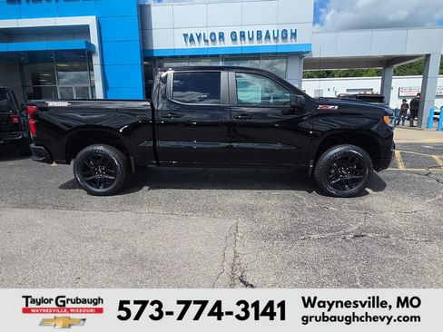 New 2026 Chevrolet Silverado 1500 LT Trail Boss w/ Convenience Package II AWD/4WD image 1