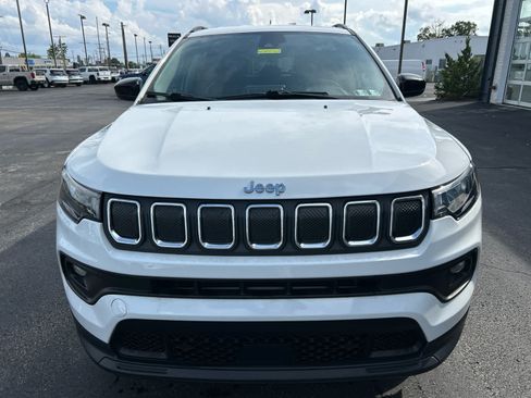 Used 2022 Jeep Compass Latitude w/ Convenience Group AWD/4WD image 6