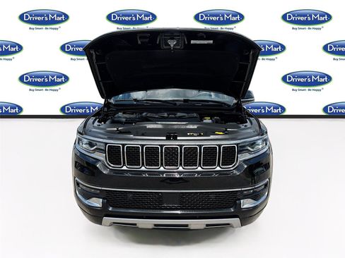 Used 2024 Jeep Wagoneer L Series II RWD image 35