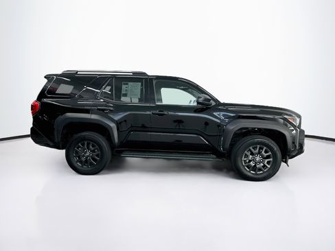 Used 2025 Toyota 4Runner SR5 AWD/4WD image 10