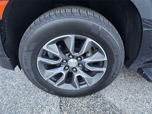 Used 2020 Chevrolet Suburban Premier image 16